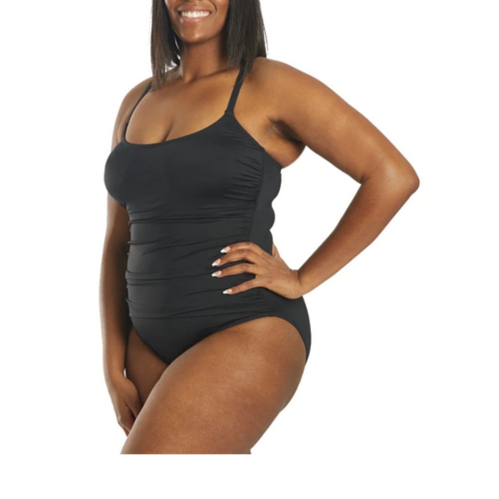 LA BLANCA Black One Piece Swimsuit